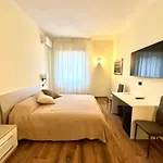 Max Guest house 3*